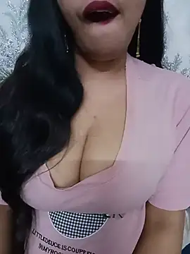 Snapshot of Haniya-143 chatting on July 11, 10:43 pm Haniya-143 online show from July 11, 10:43 pm