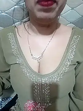 Snapshot of Haniya-143 chatting on June 14, 2:18 pm Haniya-143 online show from June 14, 2:18 pm