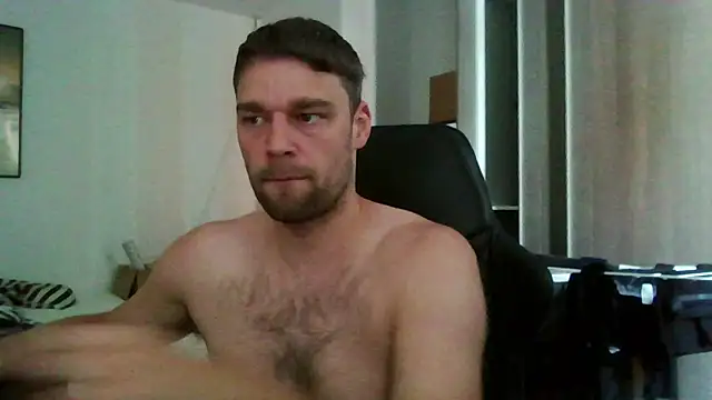 Snapshot of The_big_viking_ chatting on July 10, 10:04 am The big viking online show from July 10, 10:04 am