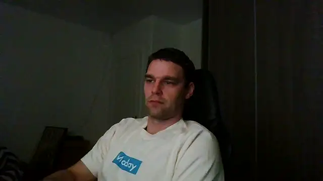 Snapshot of The_big_viking_ chatting on December 21, 7:16 pm The big viking online show from December 21, 7:16 pm