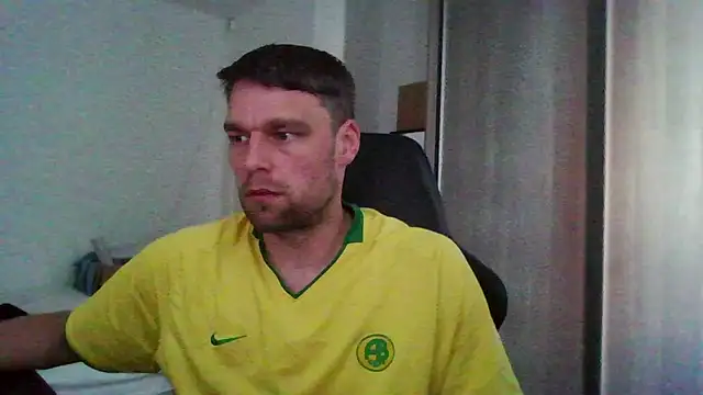 Snapshot of The_big_viking_ chatting on June 26, 1:28 pm The big viking online show from June 26, 1:28 pm
