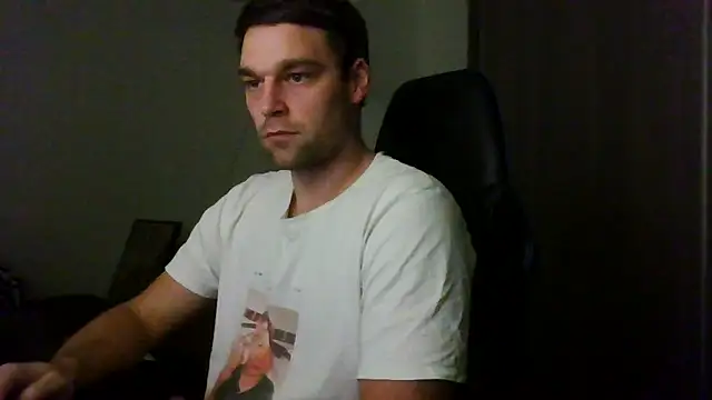 Snapshot of The_big_viking_ chatting on January 4, 8:48 pm The big viking online show from January 4, 8:48 pm