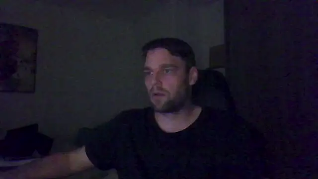 Snapshot of The_big_viking_ chatting on May 9, 7:39 pm The big viking online show from May 9, 7:39 pm