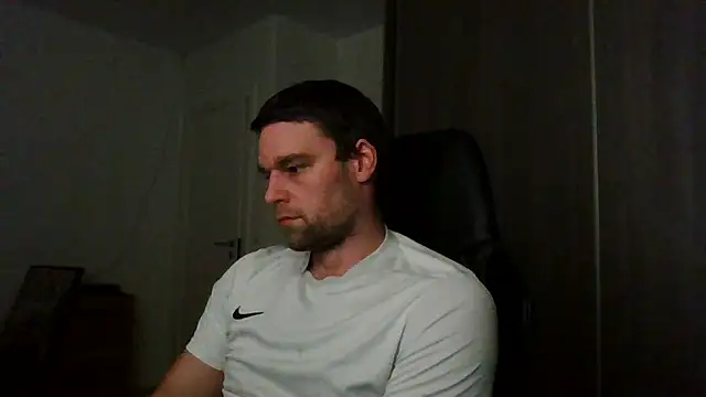 Snapshot of The_big_viking_ chatting on December 28, 9:08 pm The big viking online show from December 28, 9:08 pm
