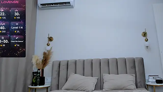 Snapshot of LadyHottCum chatting on September 12, 12:16 pm LadyHottCum online show from September 12, 12:16 pm