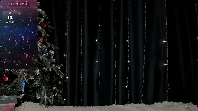 Snapshot of LadyHottCum chatting on January 31, 11:13 am LadyHottCum online show from January 31, 11:13 am