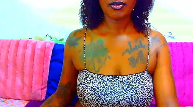 TattoedGoddessxx online show from March 12, 10:17 pm