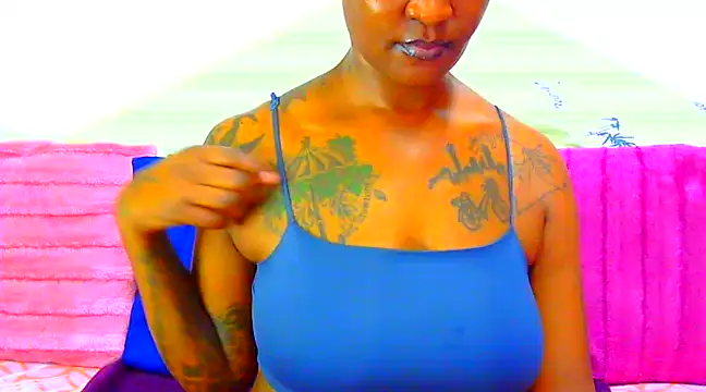 TattoedGoddessxx online show from March 9, 9:57 pm