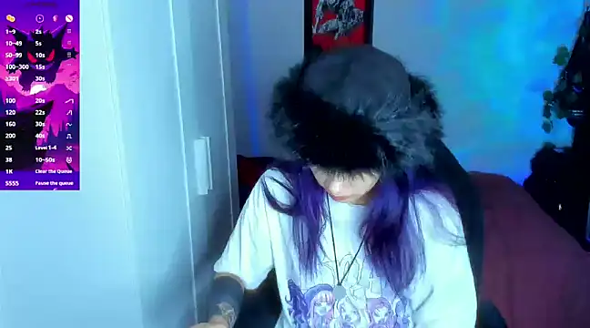 Snapshot of _sakae_ chatting on January 10, 12:27 am  sakae  online show from January 10, 12:27 am