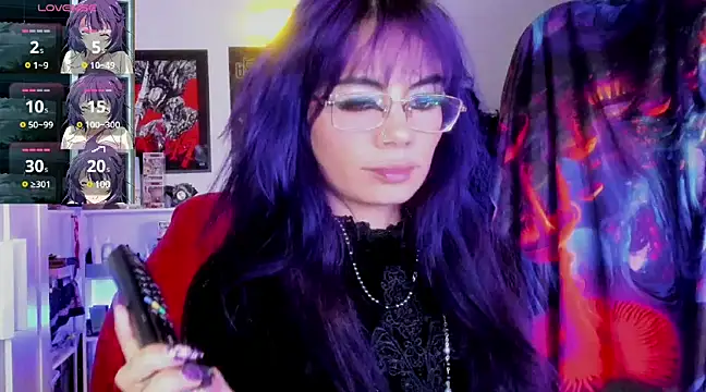 Snapshot of _sakae_ chatting on February 7, 12:31 am  sakae  online show from February 7, 12:31 am