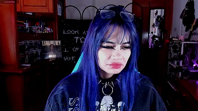 Snapshot of _sakae_ chatting on December 18, 10:08 am sakae online show from December 18, 10:08 am