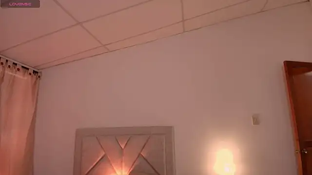 Ariana Pierce online show from June 24, 6:28 pm