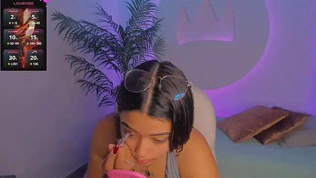 Ariana Pierce online show from November 25, 12:38 pm
