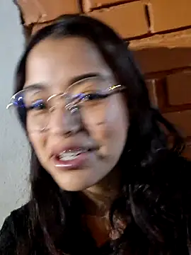Snapshot of Ariana_Pierce chatting on March 20, 11:56 pm Ariana Pierce online show from March 20, 11:56 pm