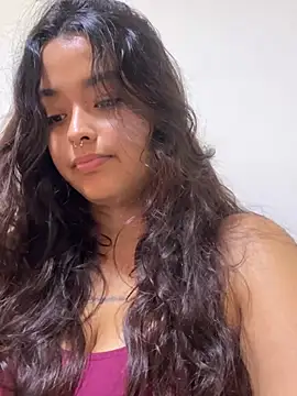 Ariana Pierce online show from May 17, 3:12 pm