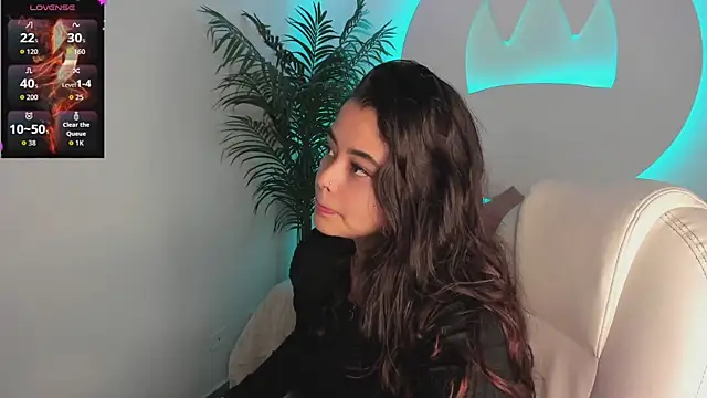 Snapshot of Ariana_Pierce chatting on October 18, 12:51 pm Ariana Pierce online show from October 18, 12:51 pm
