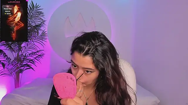 Ariana Pierce online show from November 9, 12:31 pm