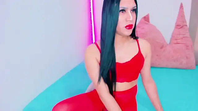 Snapshot of Candace_Queen chatting on May 24, 9:15 pm Candace Queen online show from May 24, 9:15 pm