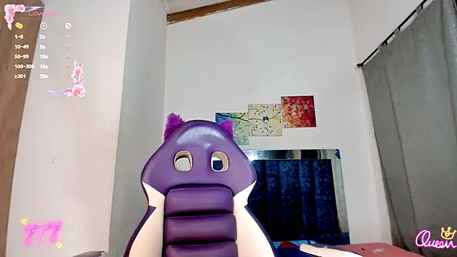 Snapshot of Nicol_ofi24 chatting on June 18, 6:01 am Nicol ofi24 online show from June 18, 6:01 am