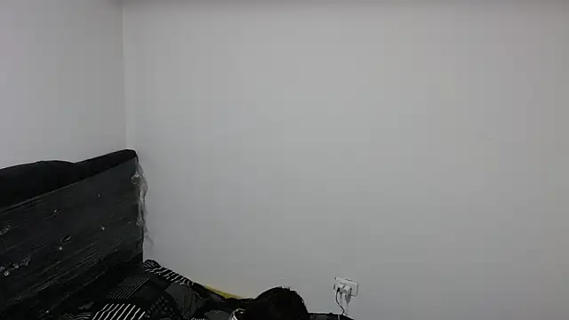 Snapshot of pervertsteens3 chatting on December 3, 4:13 am pervertsteens3 online show from December 3, 4:13 am