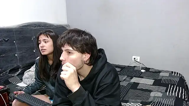 Snapshot of pervertsteens3 chatting on December 12, 3:10 am pervertsteens3 online show from December 12, 3:10 am