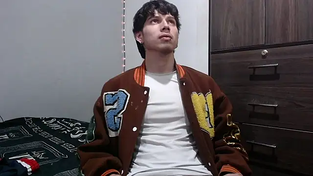 Snapshot of pervertsteens3 chatting on September 15, 4:02 am pervertsteens3 online show from September 15, 4:02 am