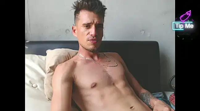 roystonee10 online show from January 13, 4:41 pm