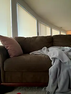 littlemissbabycakes online show from January 15, 1:09 am