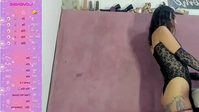 salomezanin online show from March 15, 7:59 pm