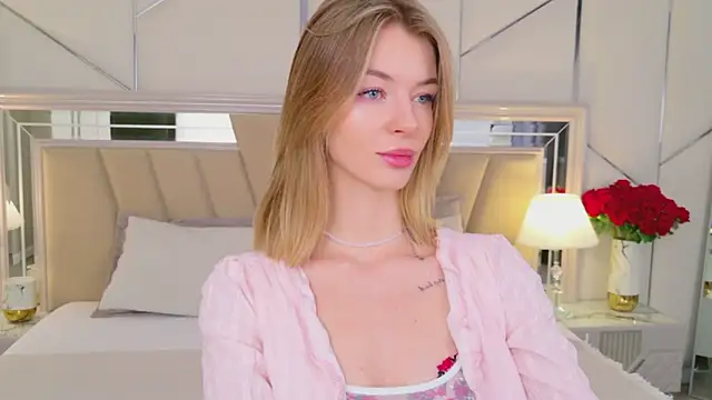 MeganMour online show from March 1, 5:02 pm