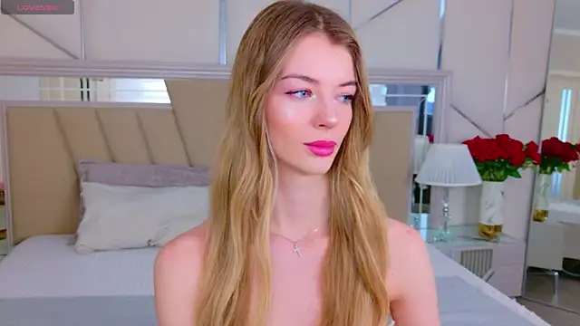 MeganMour online show from April 13, 4:49 am