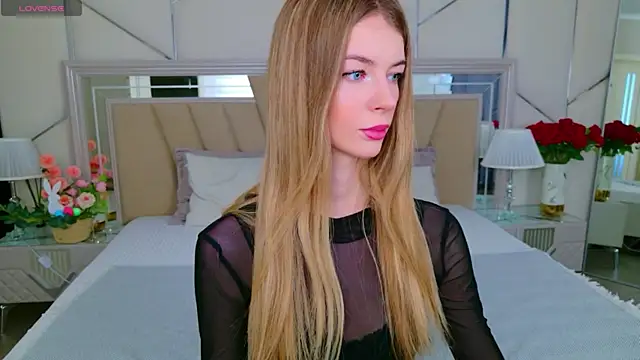 MeganMour online show from April 11, 4:53 am