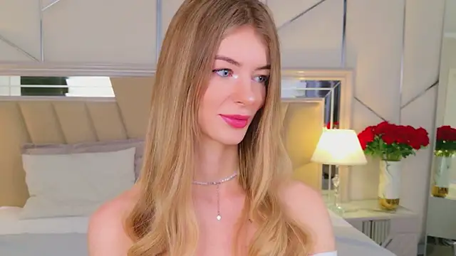 MeganMour online show from March 16, 5:05 pm