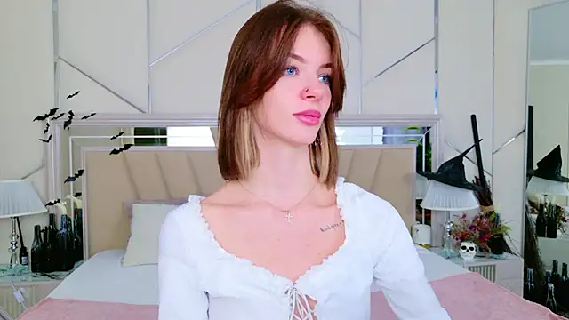 MeganMour online show from October 30, 5:10 pm