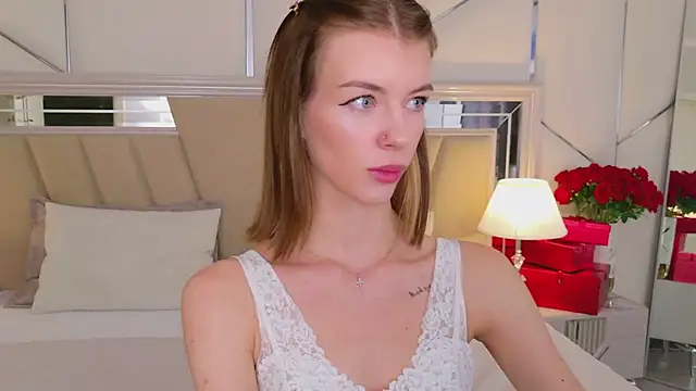 MeganMour online show from December 3, 5:23 pm