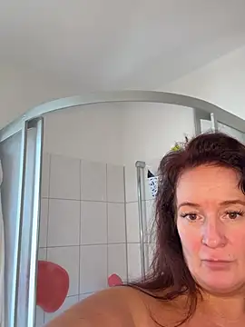 Snapshot of Engel_mia chatting on July 9, 10:48 am Engel mia online show from July 9, 10:48 am