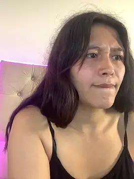 mariana 21x online show from March 20, 7:04 pm
