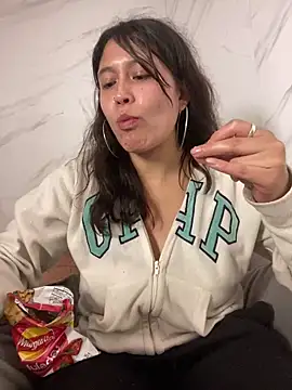 mariana 21x online show from March 6, 7:54 pm