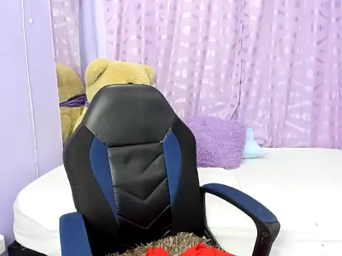 Snapshot of ximena_bunny chatting on January 7, 7:06 pm ximena bunny online show from January 7, 7:06 pm