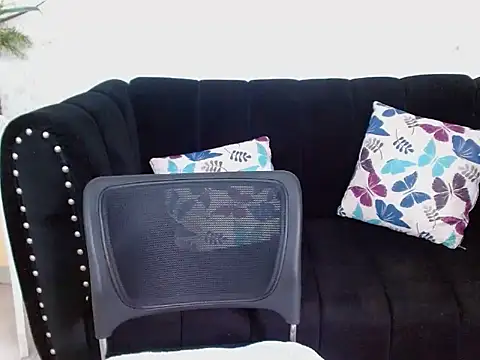 Snapshot of ximena_bunny chatting on February 4, 10:24 pm ximena bunny online show from February 4, 10:24 pm