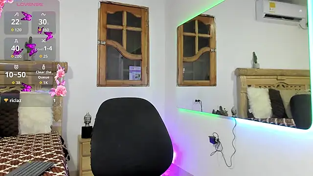 oriana faddila online show from April 4, 4:08 am