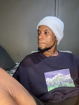 Snapshot of fathomless chatting on February 11, 8:42 pm fathomless online show from February 11, 8:42 pm