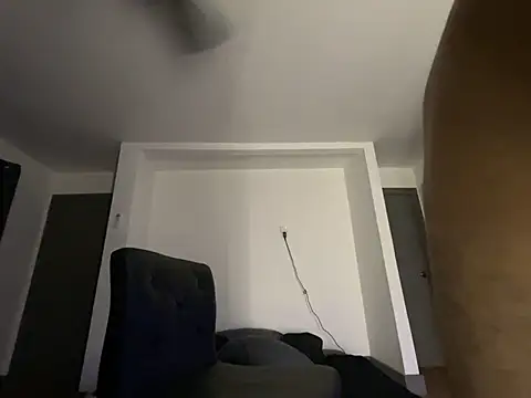 DerekPerez2025 online show from February 11, 12:47 pm