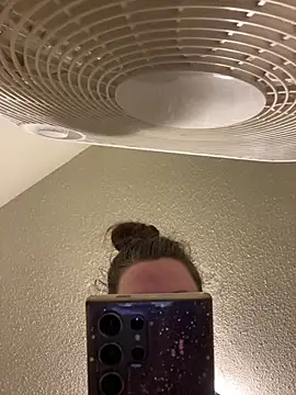 PeakabumPromo online show from April 15, 4:44 pm