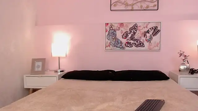 sara17  online show from January 10, 7:42 pm