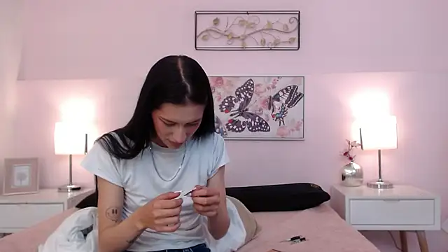 sara17  online show from November 8, 3:32 am