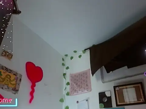 Melody200420 online show from November 27, 1:33 pm