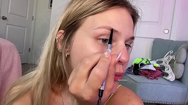 PaigePawg online show from April 23, 1:57 pm