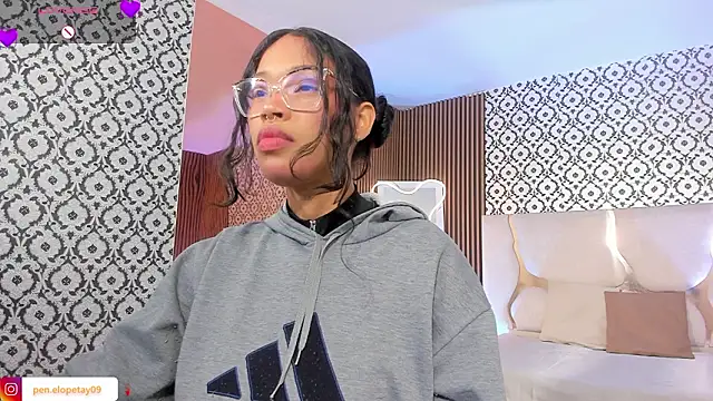 penelope tay1 online show from February 5, 3:24 am