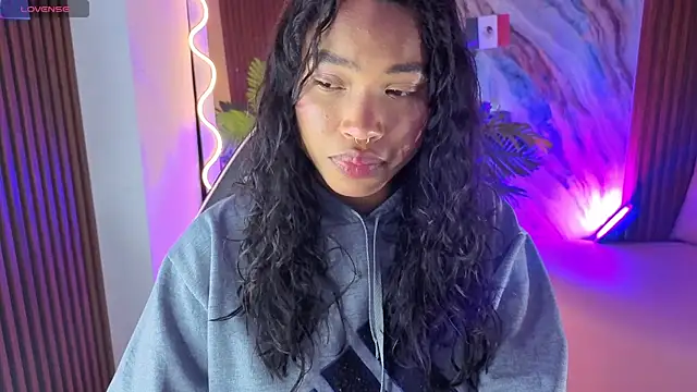 Snapshot of penelope_tay1 chatting on July 2, 2:56 am penelope tay1 online show from July 2, 2:56 am